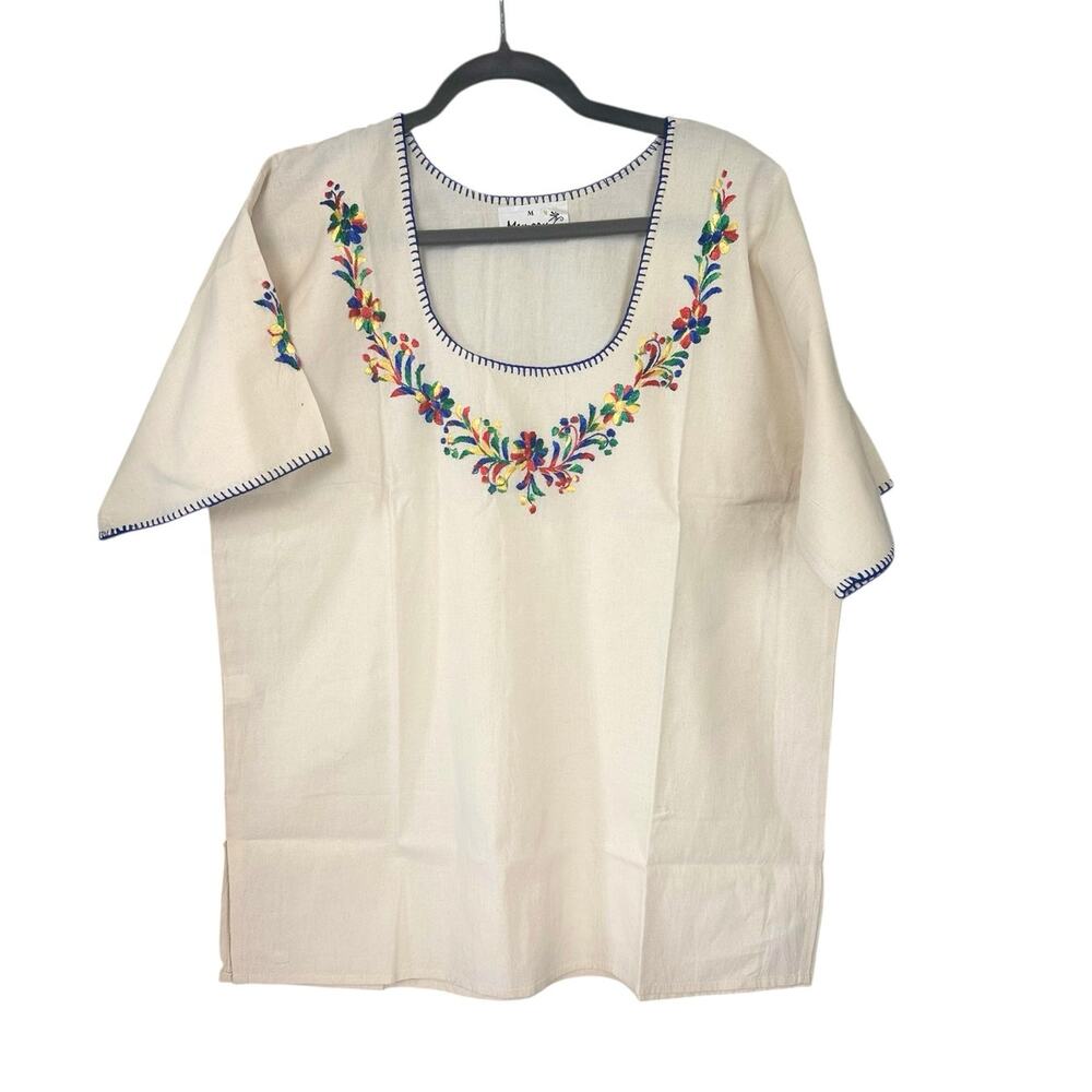 NWOT Memory Mexican Floral Embroidered Blouse Size M Cream Canvas Multicolor